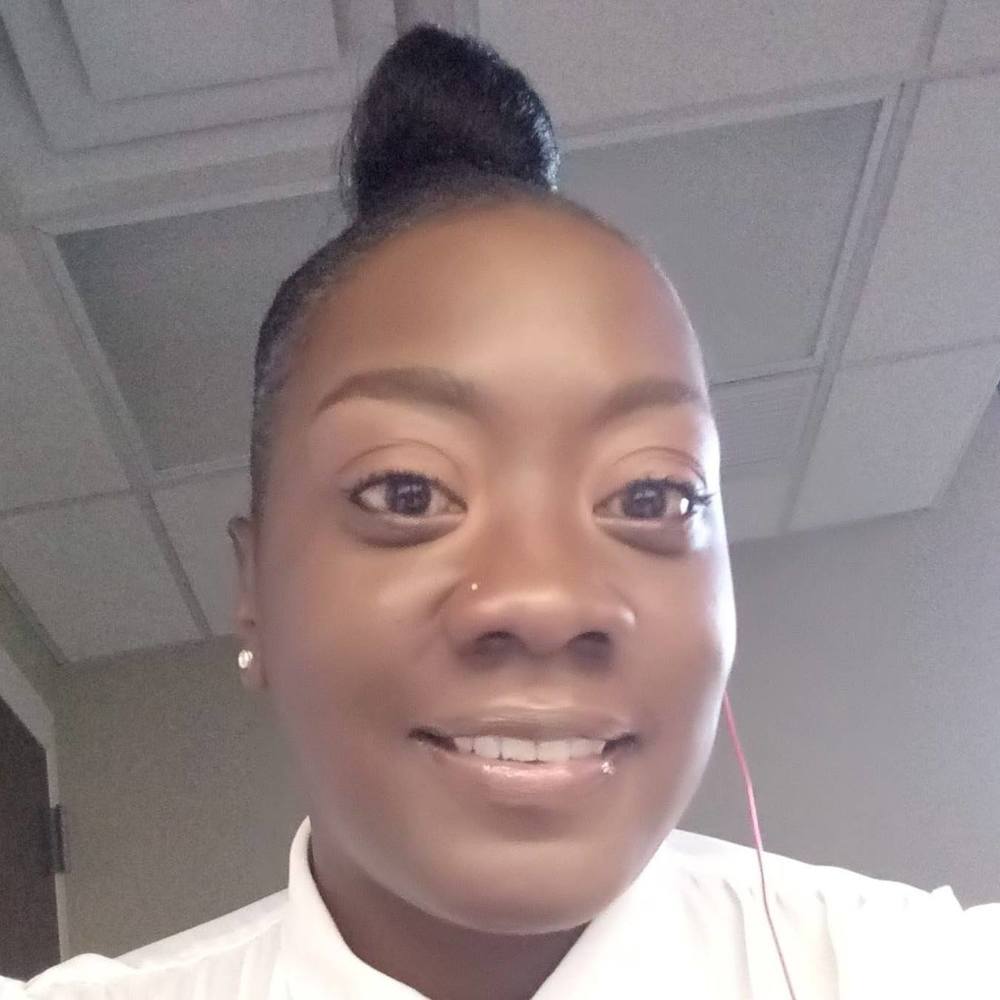 Meet your Posher, Lynnette